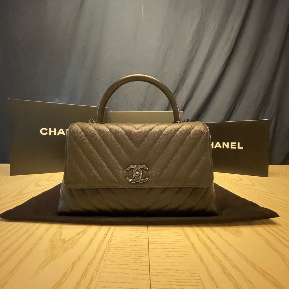 Authentic Chanel So Black Med